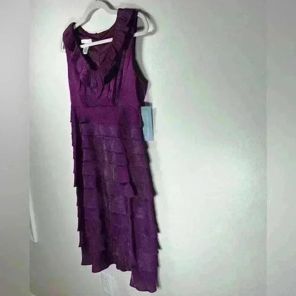 London Times Shimmering Purple Tiered Chiffon Sheath Dress Women’s Size 8 - Picture 5 of 14